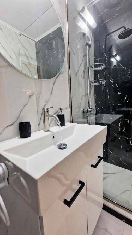 Pg Luxury Apartment Kavála Kültér fotó