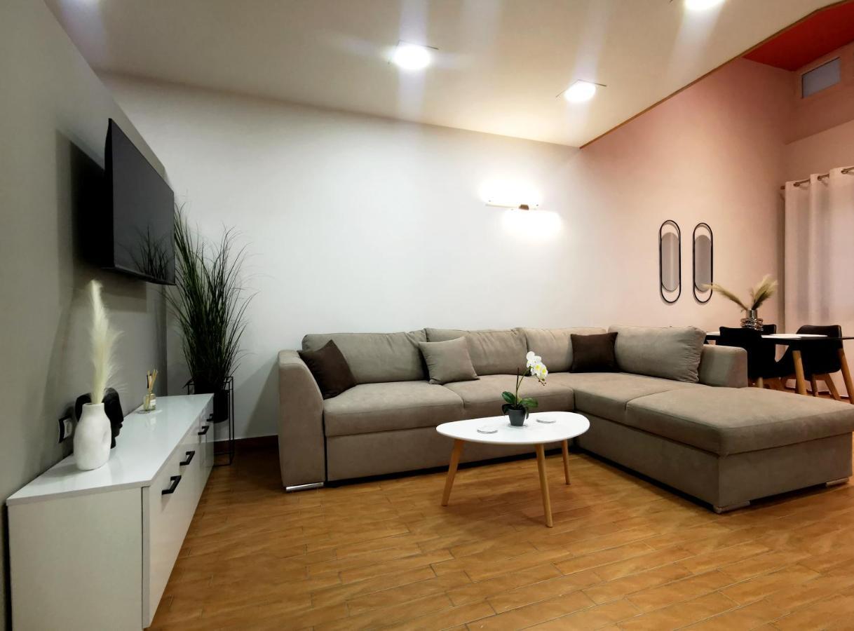 Pg Luxury Apartment Kavála Kültér fotó