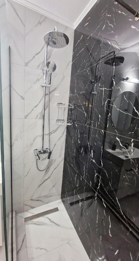 Pg Luxury Apartment Kavála Kültér fotó